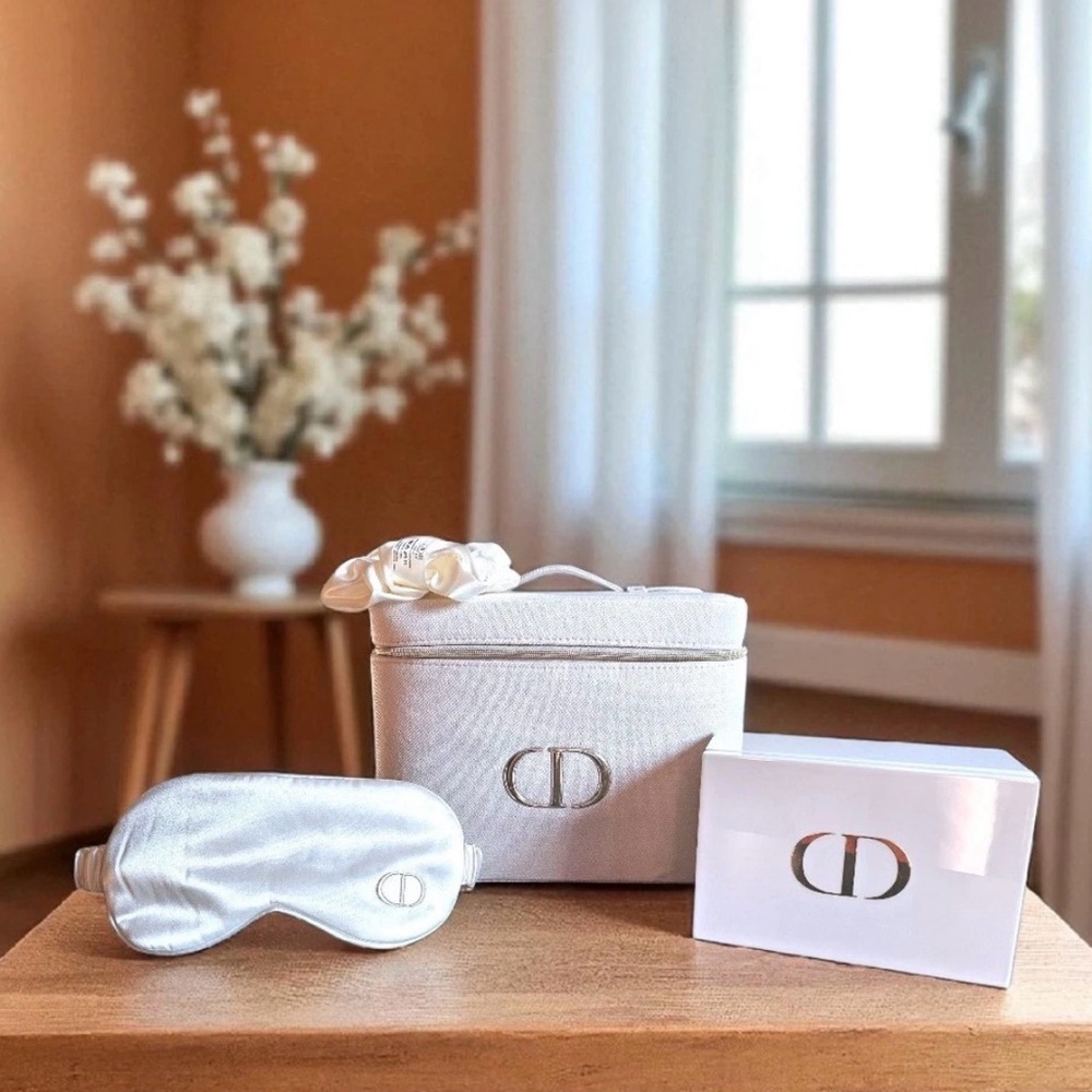 DIOR Beauty Vanity Case Set NEW In Box - Picture 2 of 8